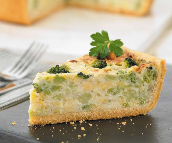 QQ44PP-Frank-Dale-11''-Stilton-&-Broccoli-Quiche-PP-(2)